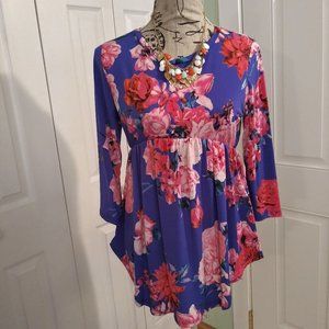 2336 Size Small Vanilla Bay Stretch Tunic Top NWT